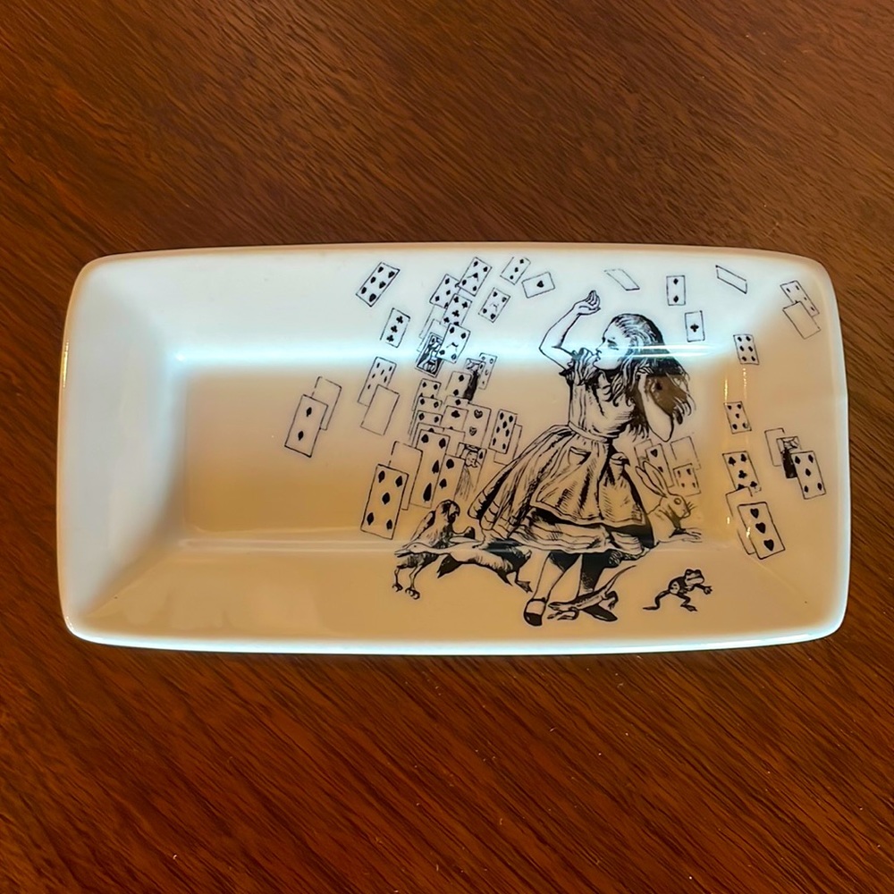Rare Alice in Wonderland Fishs Eddy Porcelain Oblong Dish